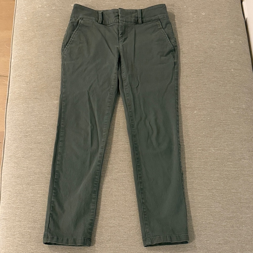 LOFT Women’s Olive Cropped Chino Pants Size 0P
